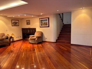 Foto 11 de Venta de oportunidad 2 casas-amplio jardín. Jardines del Este.