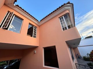 Foto 28 de Venta de oportunidad 2 casas-amplio jardín. Jardines del Este.