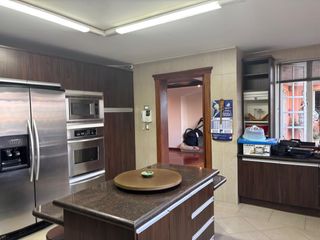 Foto 16 de Venta de oportunidad 2 casas-amplio jardín. Jardines del Este.