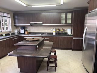 Foto 15 de Venta de oportunidad 2 casas-amplio jardín. Jardines del Este.