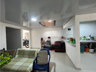 Foto 5 de Casa esquinera con plancha en venta - Santa Elena El Cerrito Valle