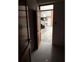 Foto 10 de VENDO LOCAL INDUSTRIAL DE ESTRENO 1000M2 EN CARABAYLLO