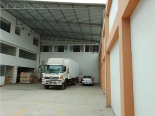 Foto 8 de VENDO LOCAL INDUSTRIAL DE ESTRENO 1000M2 EN CARABAYLLO