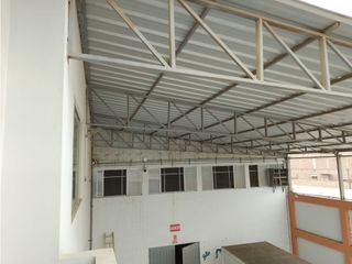 Foto 30 de VENDO LOCAL INDUSTRIAL DE ESTRENO 1000M2 EN CARABAYLLO