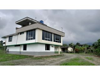 Foto 2 de Venta de Hacienda en el Sector Santo Domingo, a 16 km de la Ciudad.