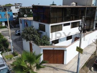 Foto 4 de SE ALQUILA CASA FRENTE AL MALECON EN CHORRILLOS
