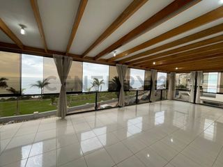 Foto 11 de SE ALQUILA CASA FRENTE AL MALECON EN CHORRILLOS