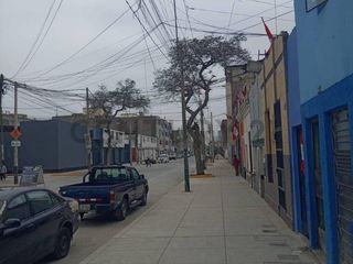 Foto 1 de VENTA CASA COMO TERRENO CENTRO DE LIMA