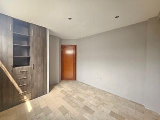 Foto 8 de Departamento en  venta Samborondón Cdla Entre Rios.  Av Rio Guayas y Calle 3era   AnaA
