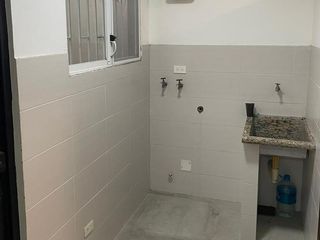 Foto 10 de Departamento en Alquiler,  Urdesa Norte  AndB