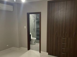 Foto 7 de Departamento en Alquiler,  Urdesa Norte  AndB