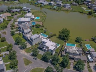 Foto 3 de Casa  En Venta - El Canton - Norte - A la Laguna PG