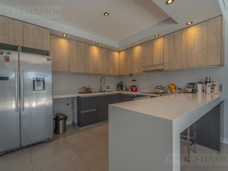 Foto 16 de Casa  En Venta - El Canton - Norte - A la Laguna PG