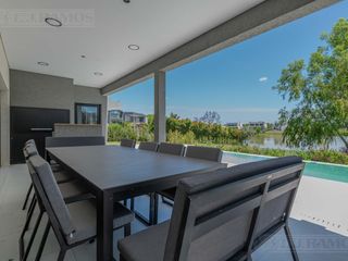 Foto 38 de Casa  En Venta - El Canton - Norte - A la Laguna PG