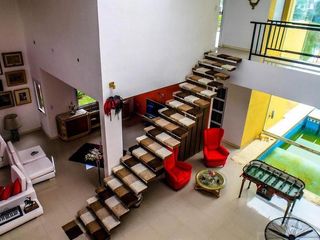 Foto 4 de Casa en venta - 6 Dormitorios 6 Baños - Cocheras - 1000Mts2 - San Marco