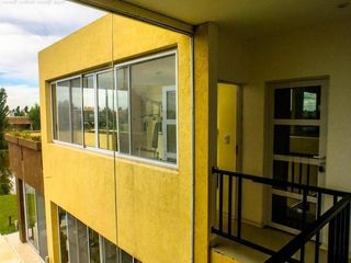 Foto 13 de Casa en venta - 6 Dormitorios 6 Baños - Cocheras - 1000Mts2 - San Marco