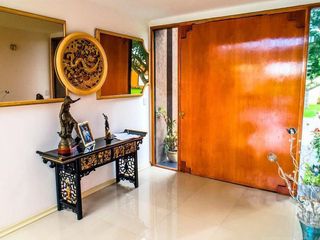 Foto 3 de Casa en venta - 6 Dormitorios 6 Baños - Cocheras - 1000Mts2 - San Marco