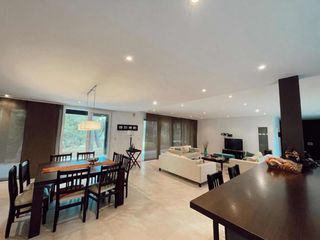 Foto 5 de Casa en venta - 4 Dormitorios 3 Baños 2 Cocheras - 1000Mts2 - Pinamar
