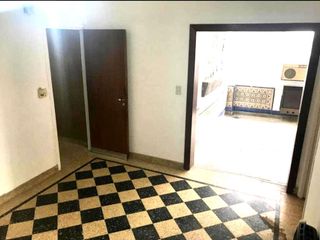 Foto 2 de PH en venta - 3 Dormitorios 2 Baños - 254Mts2 - Villa Pueyrredón