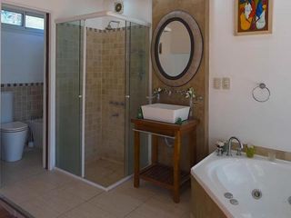 Foto 13 de Venta Casa 3 dormitorios con amplio parque - Roldan