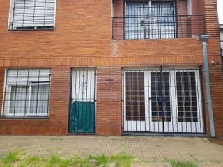 Foto 1 de Hermoso PH en Temperley Este