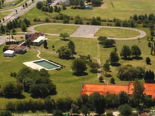Foto 3 de Hermoso lote en venta en Barrio Santa Elena, Pilar del Este.