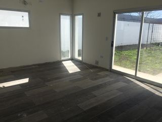 Foto 12 de Casa - La Plata