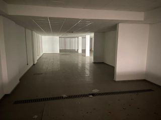 Foto 11 de ESQUINA Urquiza y Ov Lagos - Imponente Local - Ideal Concesionarias
