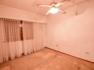 Foto 37 de PH en venta - 3 Dormitorios  2 Baños - 160Mts2 - Los Hornos