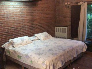 Foto 6 de Casa en venta - 4 dormitorios 3 baños - 290mts2 - Carilo