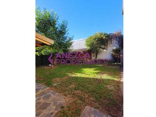 Foto 5 de SE VENDE CASA - 5 AMBIENTES - EL BOLSÓN CENTRO