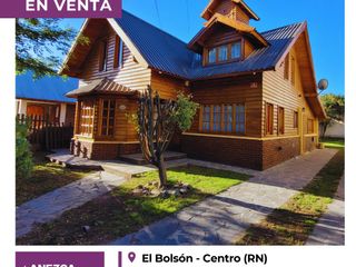 Foto 1 de SE VENDE CASA - 5 AMBIENTES - EL BOLSÓN CENTRO