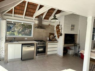 Foto 14 de Cariló / Cod 861 Alquiler 2025 a 1 cuadra del mar!