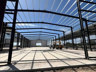 Foto 4 de NAVE INDUSTRIAL EN POLO 52 - PARQUE INDUSTRIAL - ALQUILER