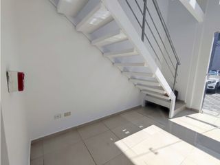 Foto 3 de Jipijapa, Local Comercial en Renta, 55m2, 2 Ambiente