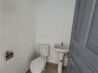 Foto 8 de Jipijapa, Local Comercial en Renta, 55m2, 2 Ambiente
