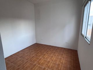 Foto 11 de Departamento Tipo Casa en alquiler en Lanus Este