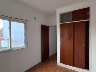 Foto 12 de Departamento Tipo Casa en alquiler en Lanus Este