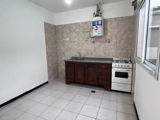 Foto 5 de Departamento Tipo Casa en alquiler en Lanus Este