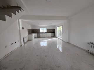 Foto 3 de VENDE DUPLEX A ESTRENAR, B| LOS CEREZOS II - PLOTTIER