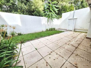 Foto 14 de Casa en  Los Troncos. Alquiler por 24 meses. 3 dormitorios. cocina y comedor diario, amplio patio. grage y trotadora, lavadero