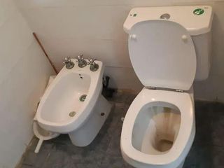 Foto 10 de Casa venta - 2 dormitorios 3 baño - 600mts2 totales - Ringuelet