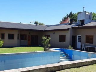 Foto 18 de Casa venta - 2 dormitorios 3 baño - 600mts2 totales - Ringuelet