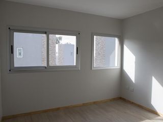 Foto 12 de Departamento en Venta en 28/493 y 495 Manuel B Gonnet - Alberto Dacal Propiedades