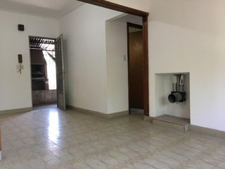 Foto 16 de CASA CON DOS LOCALES EN VENTA Taborda  3729  (REMEDIOS DE ESCALADA)