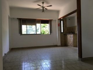 Foto 13 de CASA CON DOS LOCALES EN VENTA Taborda  3729  (REMEDIOS DE ESCALADA)