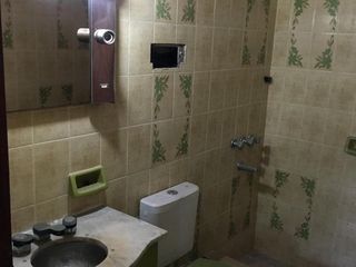 Foto 17 de CASA CON DOS LOCALES EN VENTA Taborda  3729  (REMEDIOS DE ESCALADA)