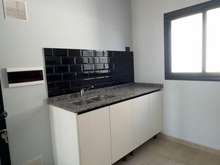 Foto 5 de Casa en Colinas de Manantiales  2 Dormitorios con cochera y parrilla en patio