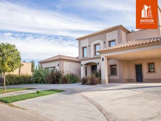 Foto 7 de Venta de casa en Barrio Sauces del Lima - Neuquén Capital