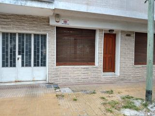 Foto 1 de Casa - La Plata